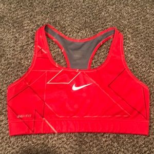 Nike Dri-Fit Sports Bra, pink/red, Size Medium, M